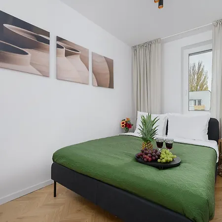 Apartment Lumina I 2Br Apartment Near The City Center I Parking I Balcony