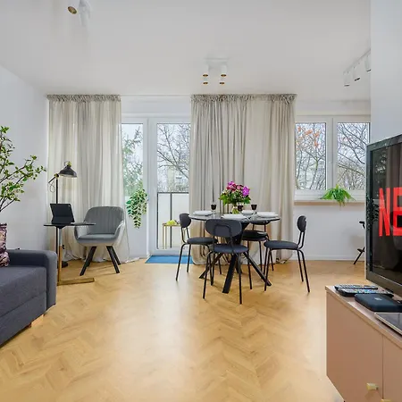 Lumina I 2br Near The Center I Parking I Balcony Διαμέρισμα Βαρσοβία