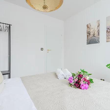 Lumina Spacious In Appartement *