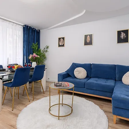 Lumina I 2br Near The Center I Parking I Balcony Διαμέρισμα