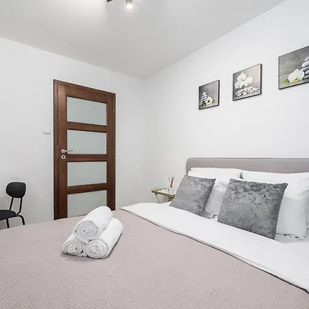 Lumina I 2br Near The Center I Parking I Balcony *