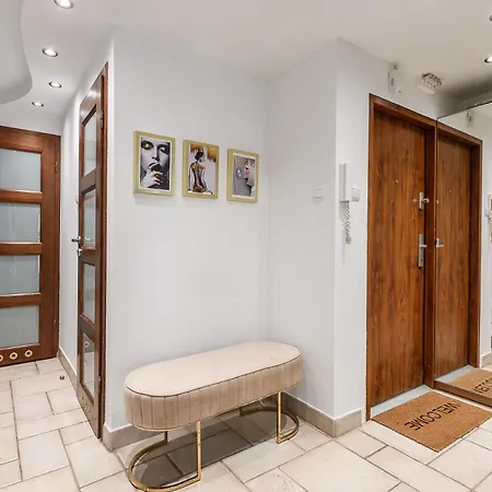 Διαμέρισμα Lumina I 2br Near The Center I Parking I Balcony Βαρσοβία