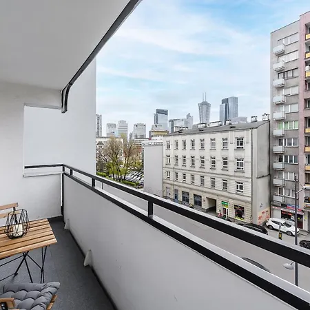 Lumina I 2br Near The Center I Parking I Balcony Βαρσοβία